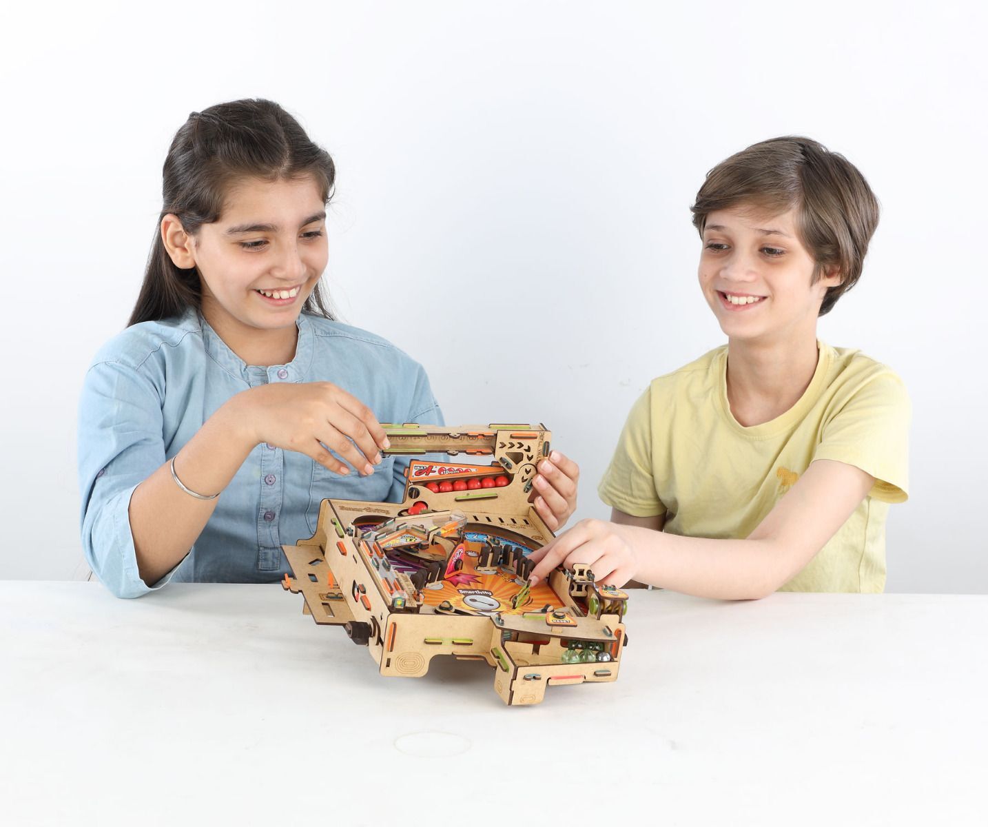 SMARTIVITY Pinball Machine