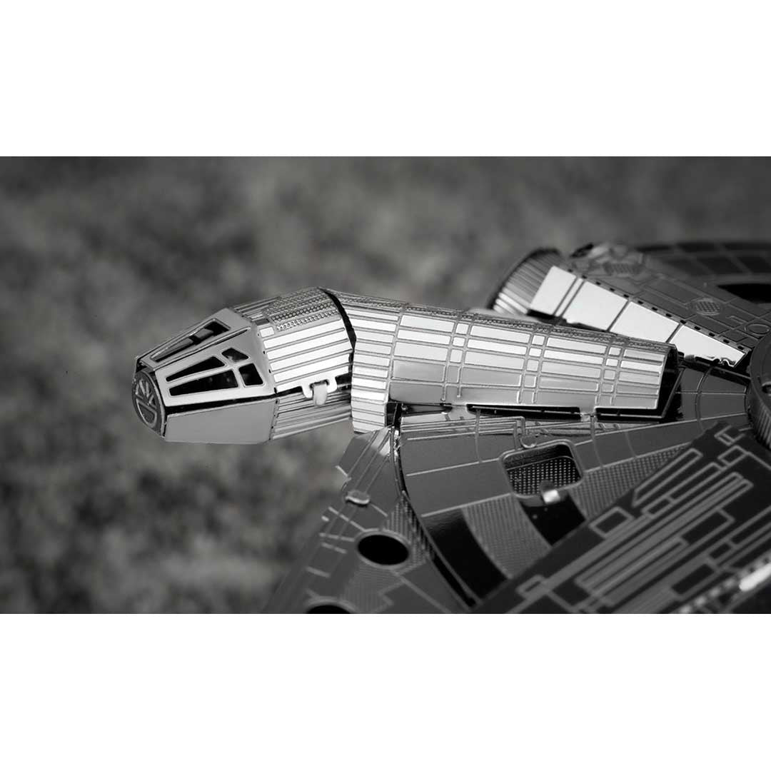Metal Earth: STAR WARS Millennium Falcon