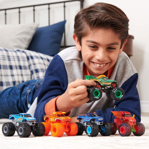Monster Jam Monster Trucks 2-Pack 1:64 Max-D vs. El Toro Loco