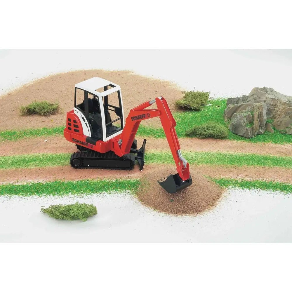 bruder Minibagger Schaeff HR16 rot 1:16