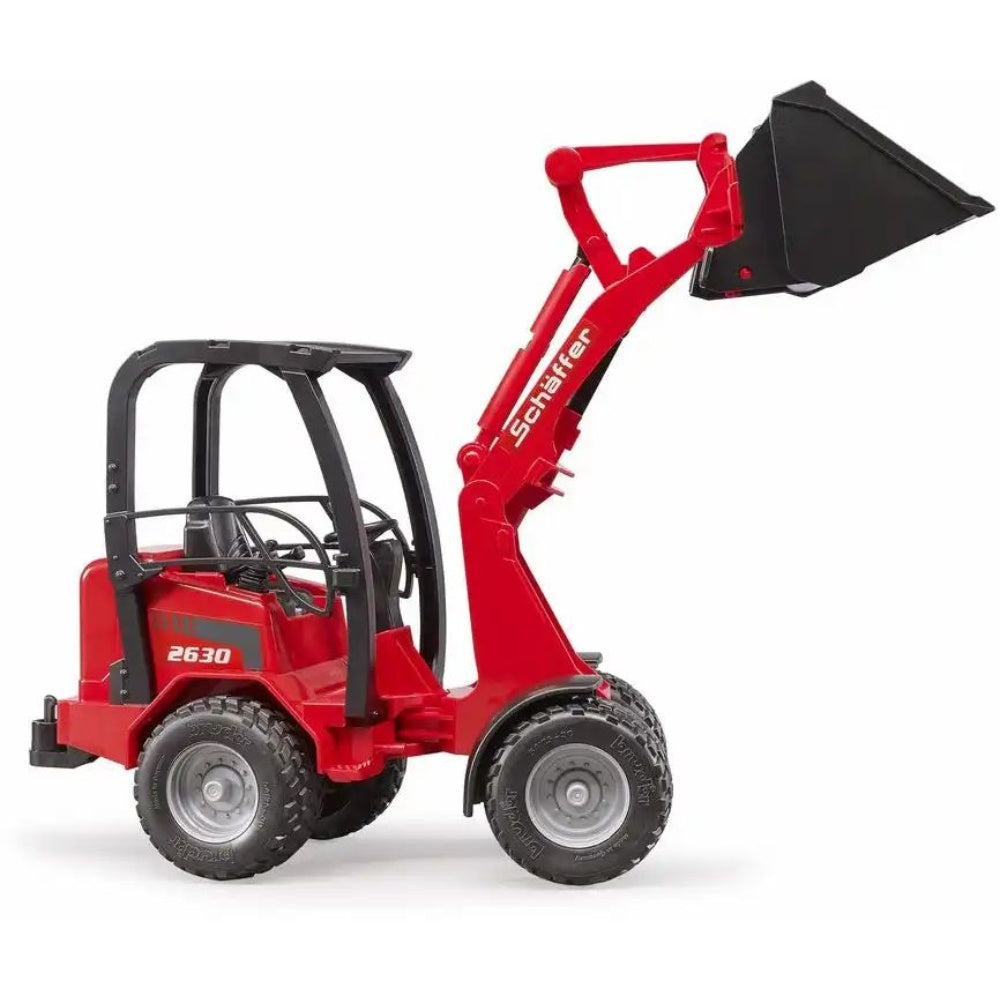 bruder Hoflader Schäffer 2630 rot 1:16
