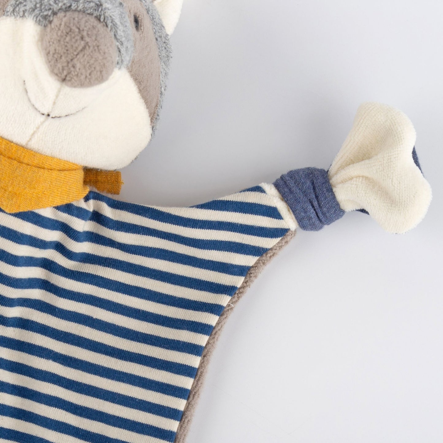 Sigikid Baby Schnuffeltuch Waschbär aus Baumwoll-Schlingenware